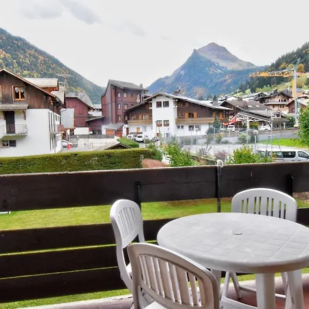 A Avec Balcon Et Cheminee - Fr-1-524-69 * Morzine